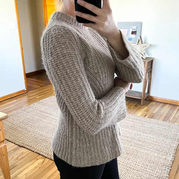 Theory Alpaca Blend Crew Neck Brown Knit Bohemian Classic Designer Sweater P - Picture 2 of 7